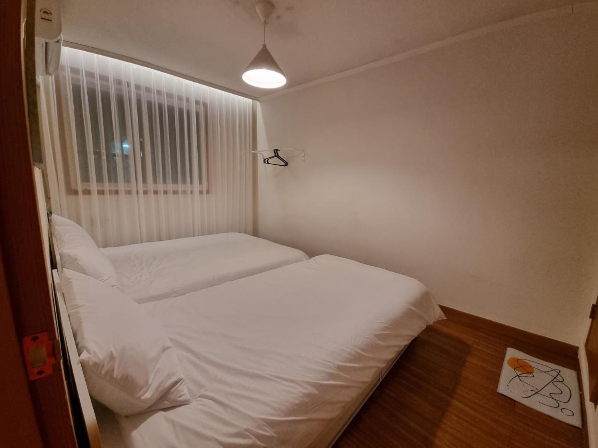 Complace H Seoul Exterior photo